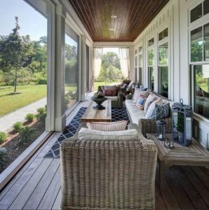 17+ Amazing Farmhouse Sunroom Makeover Ideas