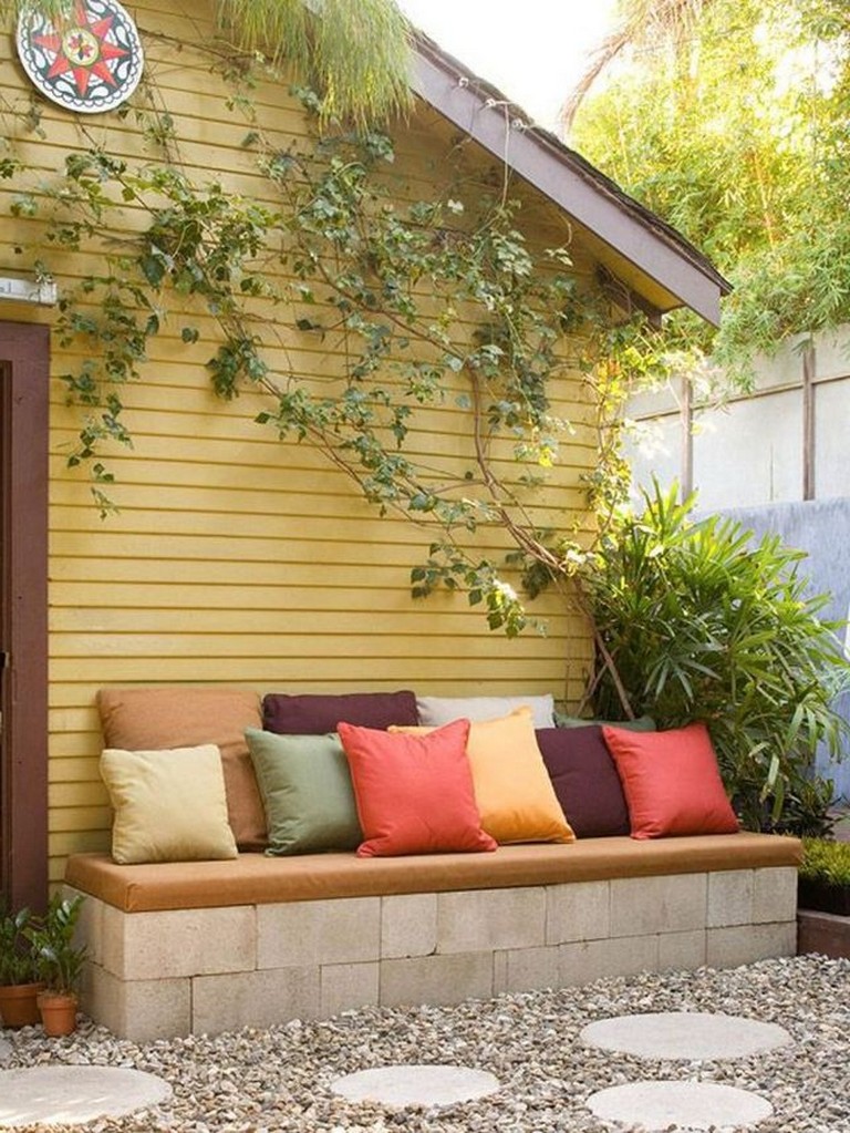 16+ Amazing Diy Bench Seating Area Backyard Landscaping Ideas