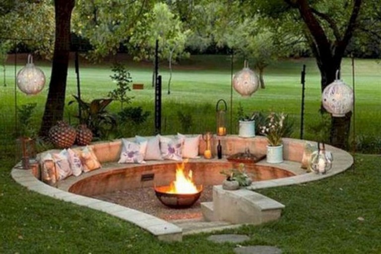 50+ Amazing Diy Bench Seating Area Backyard Landscaping Ideas - Page 28