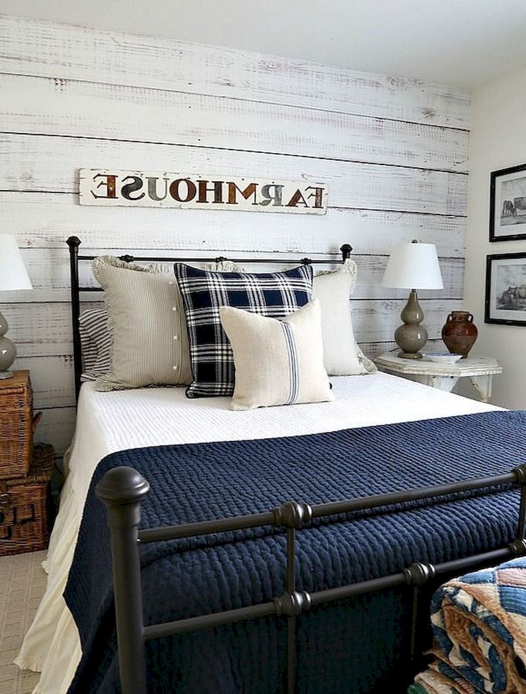 14+ Top Amazing Navy Master Bedroom Decor Ideas