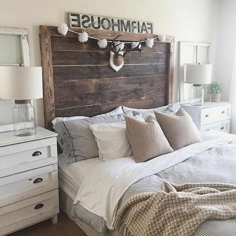 76+ Lovely Modern Farmhouse Bedroom Decor Ideas - Page 68 of 79