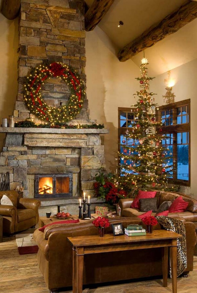 60+ Lovely Christmas Decoration Ideas for Your Living Room - Page 20 of 62