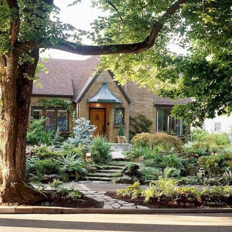 30+ Outstanding Front Yard Pathways Landscaping Design Ideas - Page 3 of 39